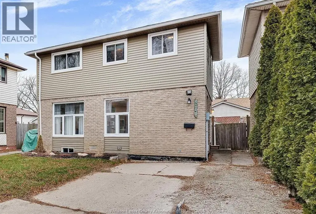 9260 Arncliffe Court, Windsor
